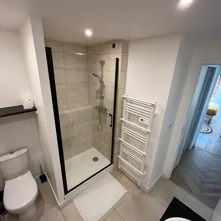 Bel Renove 4 Chambres Proche Du Centre Apartment